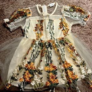 18-24 mo dress - never worn! Great for holidays
